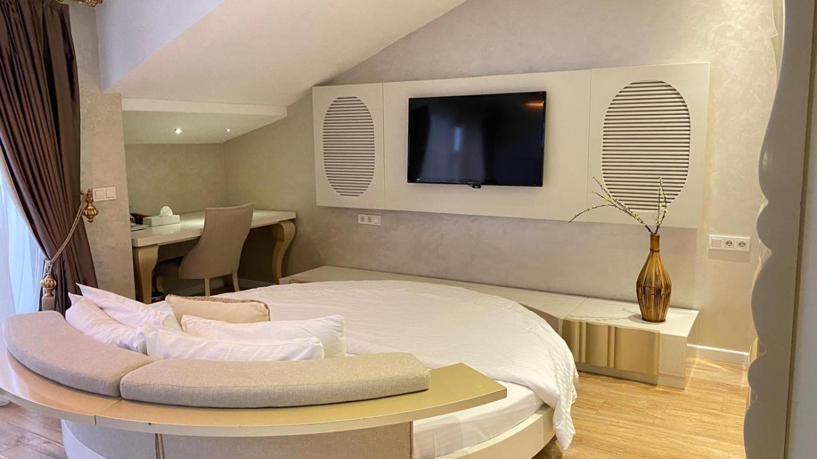 Lale Hotel Сапанча Экстерьер фото